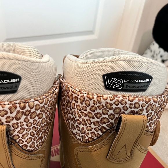 Vans Encore Pro Women’s Snowboarding Boots - Picture 4 of 9